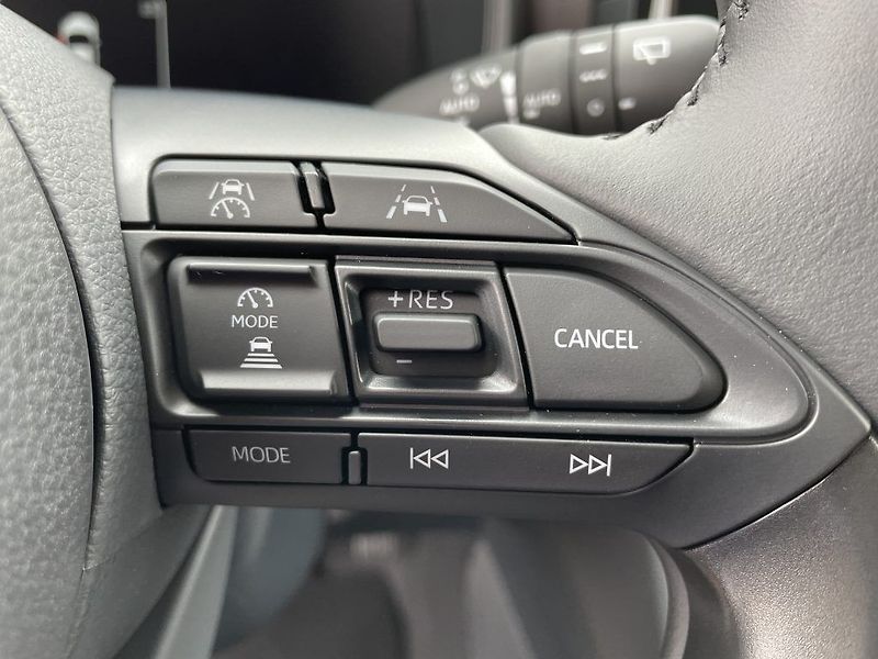 Toyota Yaris Cross 1.5 Hybrid 130k ODBĚR 6/2026 - fotka 22 z 29