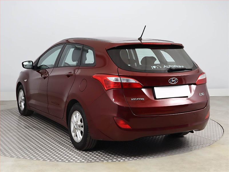 Hyundai i30 (2016) 1.6 CRDi, Tempomat - fotka 4 z 12