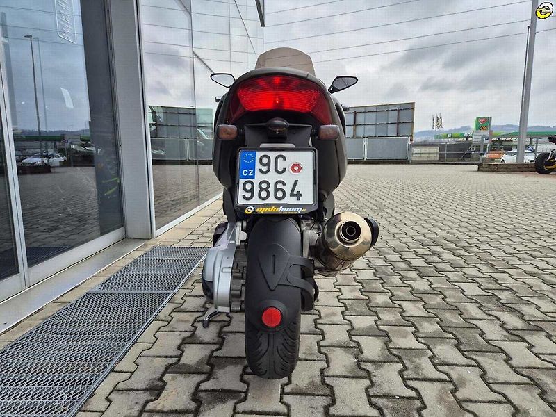 Gilera Nexus 500 (2005) - fotka 5 z 21