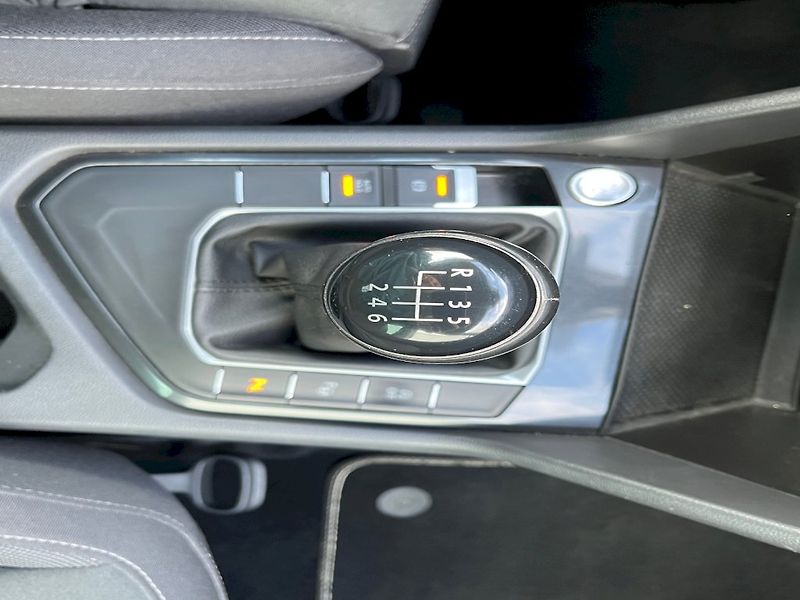 Volkswagen Tiguan (2018) 2.0 TDI 85 kW BMT Trendline - fotka 16 z 26