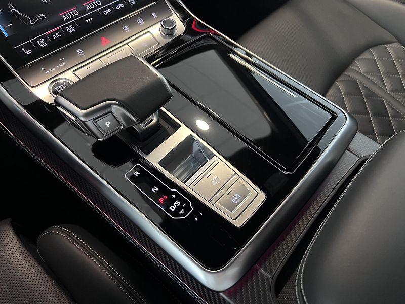 Audi Q7 TDI B&O 3D Carbon Laser Záruka - fotka 23 z 33