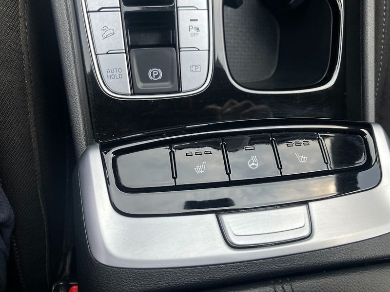 Hyundai Tucson (2021) 1.6TGDI 132kW MHEV 4WD AT NAVI - fotka 31 z 34