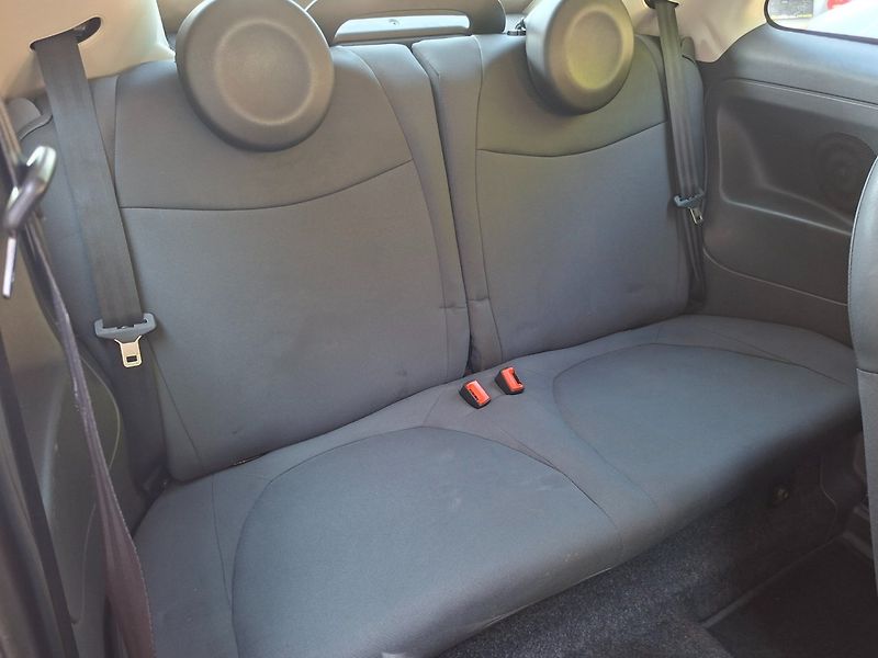 Fiat 500C (2012) 1.2i 51kW -SENZORY-KLIMA - fotka 27 z 37