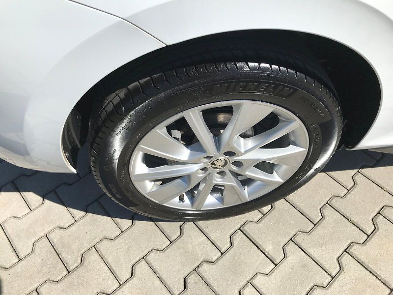Škoda Kamiq (2021) STY TS 81/1.0 M6F - fotka 13 z 25