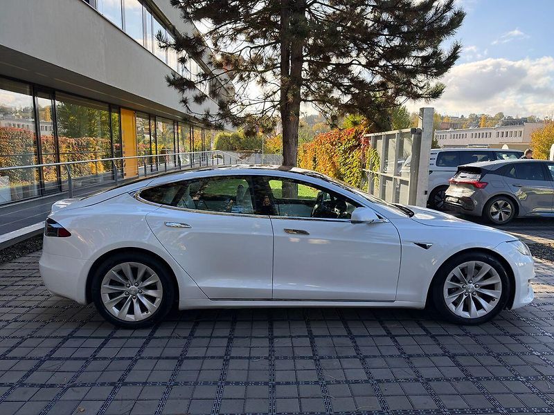 Tesla Model S Long Range Plus AWD EAP - fotka 36 z 37