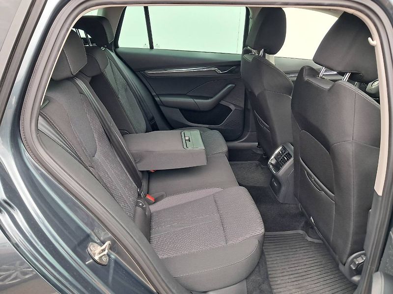 Škoda Octavia (2020) IV COMIBI STYLE 2.0 TDI / 85 k - fotka 23 z 28