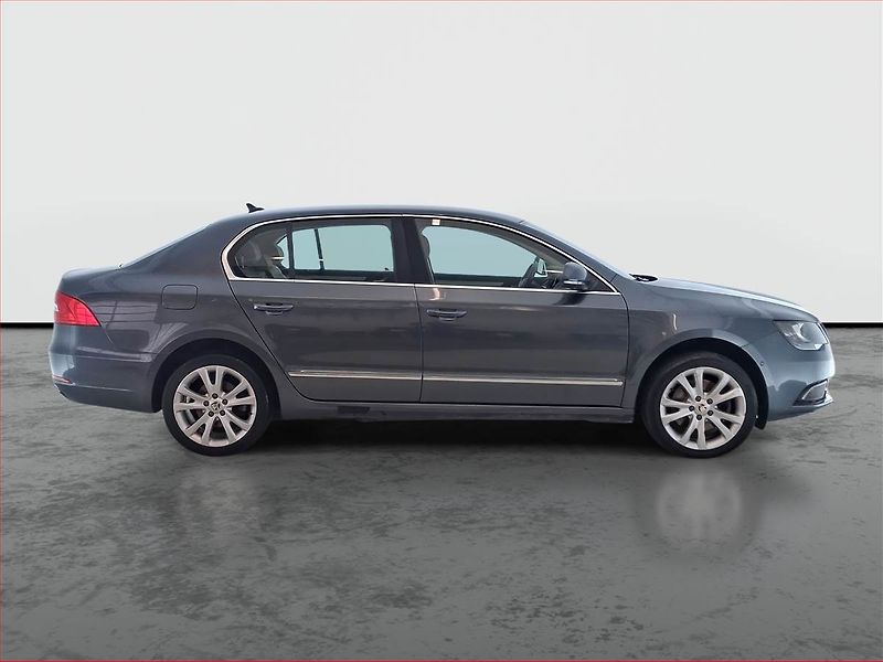 Škoda Superb (2014) 2.0 TDI, Serv.kniha, Navi - fotka 6 z 19