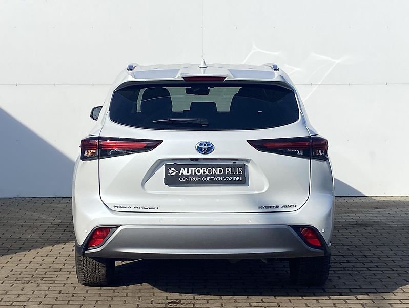 Toyota Highlander 2.5 HSD e-CVT AWD Executive JB - fotka 9 z 25