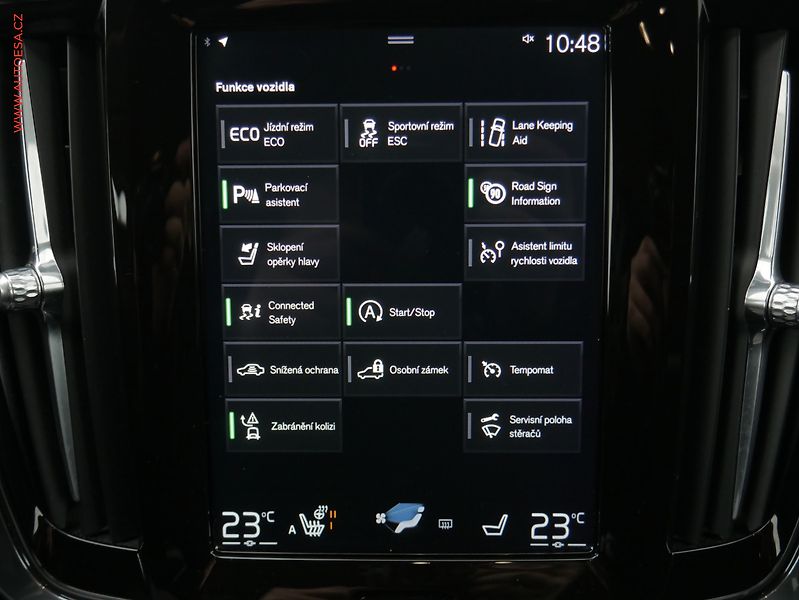 Volvo V90 (2018) 2.0D, LED, TZ, park.asist - fotka 21 z 27