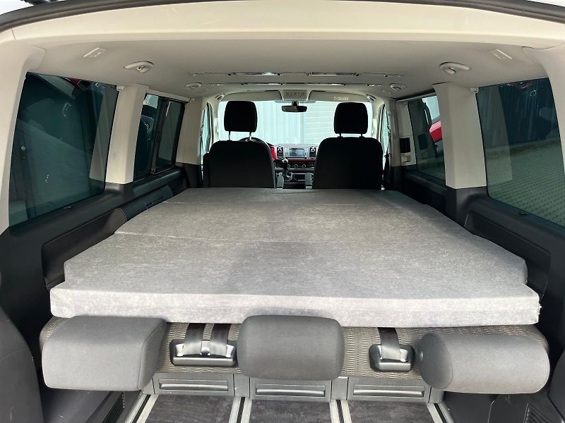 Volkswagen Multivan 110kW DSG Nové rozvody+servis - fotka 9 z 19