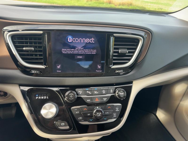 Chrysler Pacifica (2018) 3,6 Limited LPG Radar 360 2018 - fotka 18 z 19