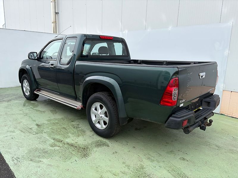 Isuzu D-Max 2.5, 100kW, 4x4, Tažné - fotka 4 z 14