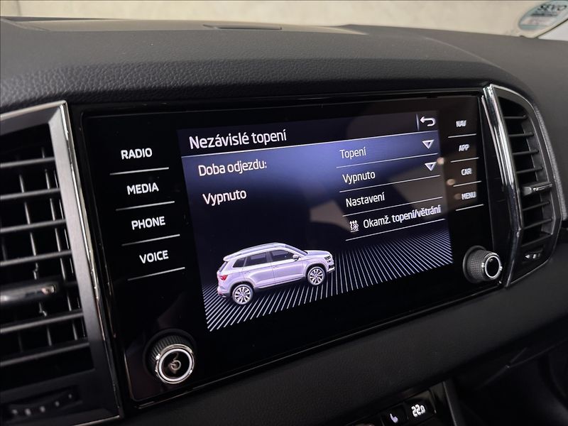 Škoda Karoq 1,5 TSi  DSG Style LED Kamera - fotka 40 z 46