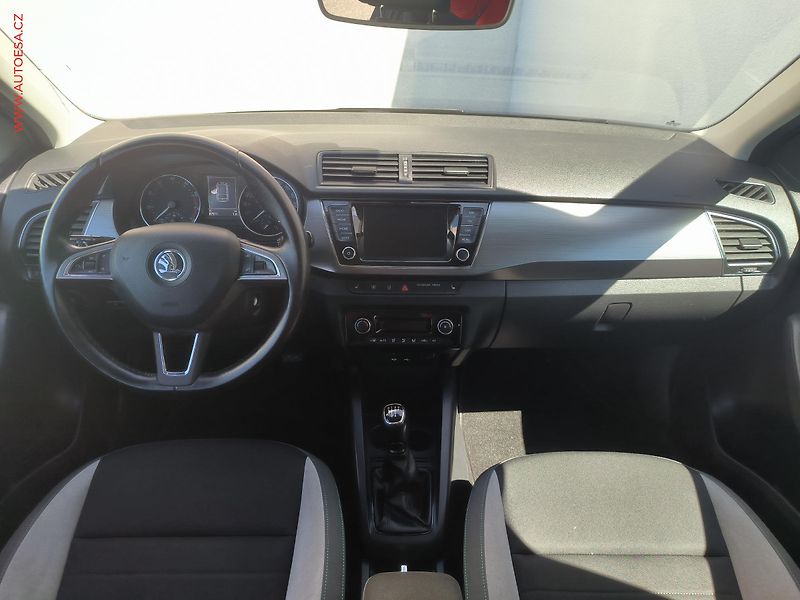 Škoda Fabia (2017) 1.2 TSi, Joy, navi, +kola - fotka 8 z 21