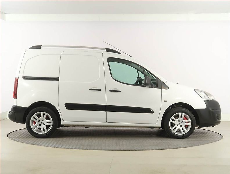 Citroën Berlingo (2017) 1.6 BlueHDi, 3Místa - fotka 6 z 16