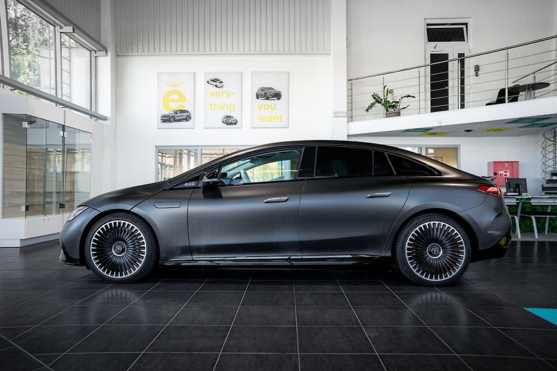 Mercedes-Benz EQE 53 AMG 4MATIC*hyperscreen MBUX - fotka 4 z 29