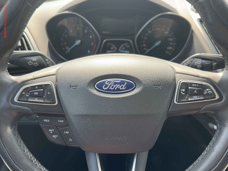 Ford Kuga (2018) 1.5 EB, ČR, LED, navi, park - fotka 12 z 17