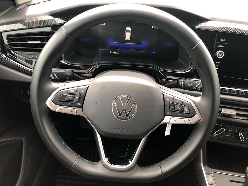 Volkswagen Polo People 1,0 TSI 5G - fotka 17 z 28