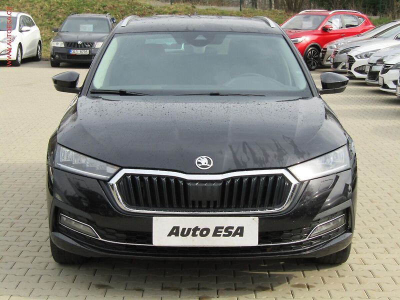 Škoda Octavia (2021) 2.0TDi, Style, DSG, +kola - fotka 2 z 18