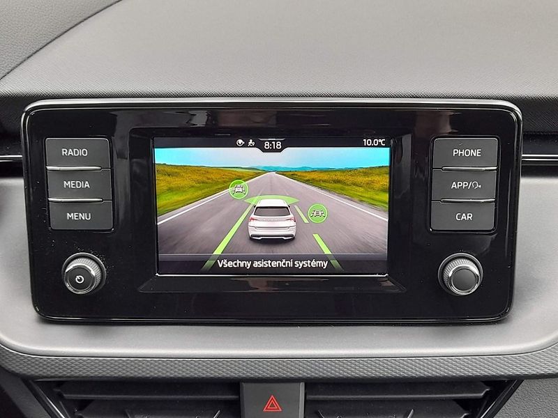 Škoda Kamiq Ambition Plus 1.0 TSI 70kW 5MP - fotka 11 z 20