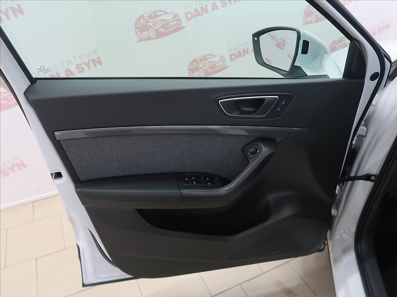 Seat Ateca 1,5 TSI DSG LED 1.majitel - fotka 7 z 39