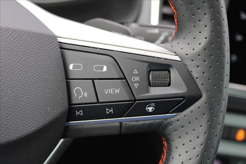 Seat Ateca 2,0 TDI  ČR,1.MAJ,A/T,4x4,FR - fotka 27 z 40