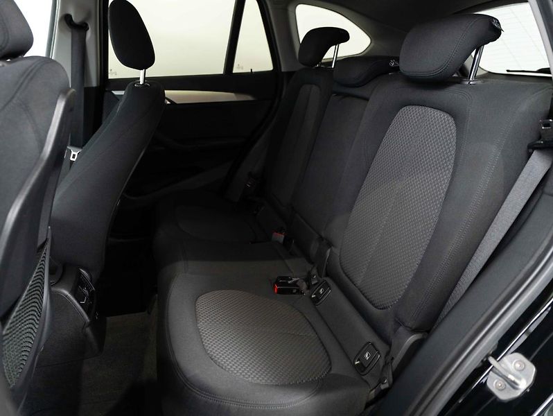 BMW X1 sDrive18i - fotka 21 z 22