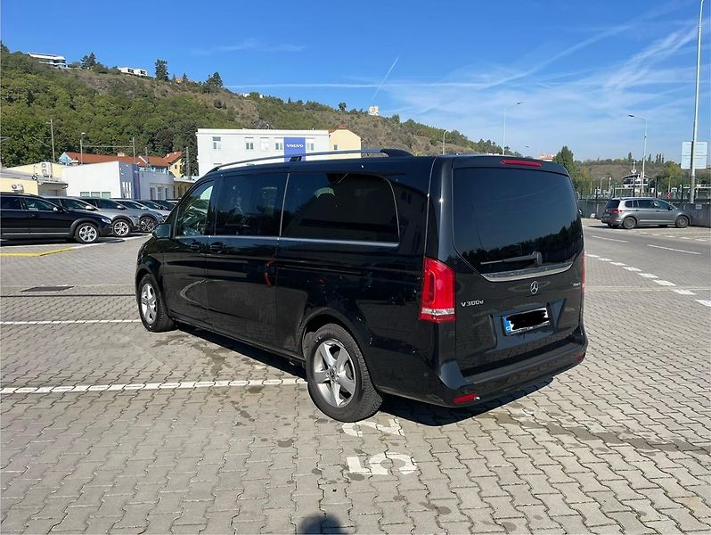 Mercedes-Benz Třídy V (2023) Mercedes-Benz V300d 4MATIC XL - fotka 4 z 11