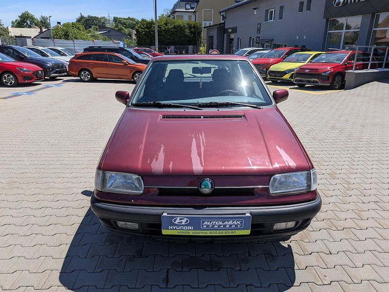 Škoda Felicia 1,3 50kW TAŽNÉ ,CENTRÁL   - fotka 2 z 16