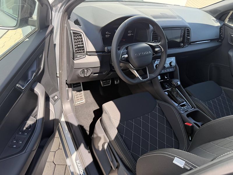 Škoda Karoq (2026) Sportline 7DSG 1,5TSI - fotka 3 z 6