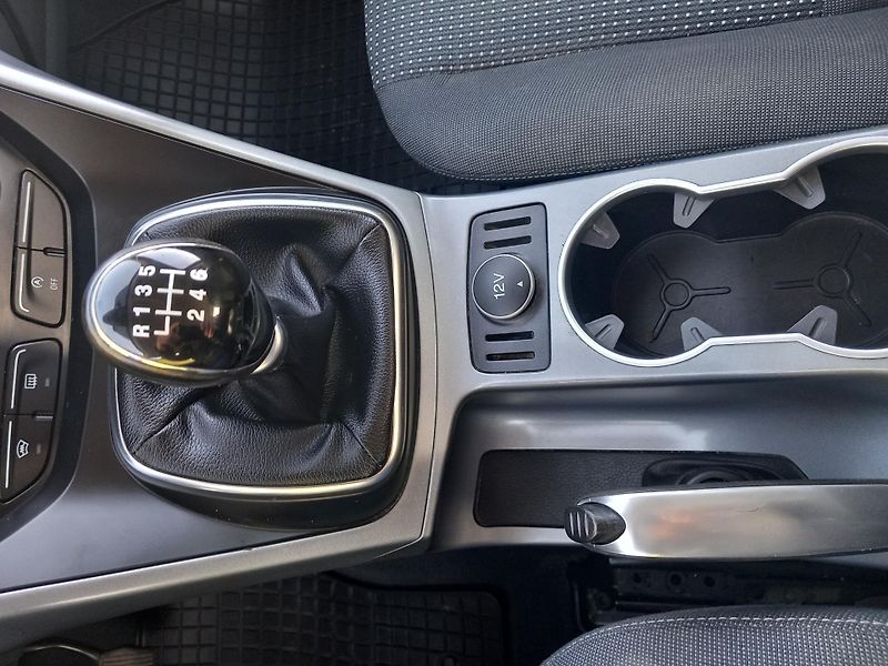 Ford Grand C-MAX (2015) 7 MÍST NAVIGACE POUZE 93t.KM!  - fotka 27 z 40