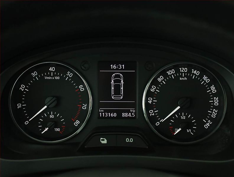 Škoda Rapid (2014) Spaceback 1.2 TSI, ČR,1.maj - fotka 9 z 17