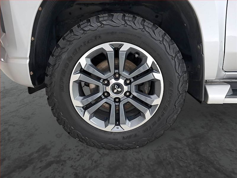 Mitsubishi L200 (2020) 2.2 DI-D - fotka 14 z 17