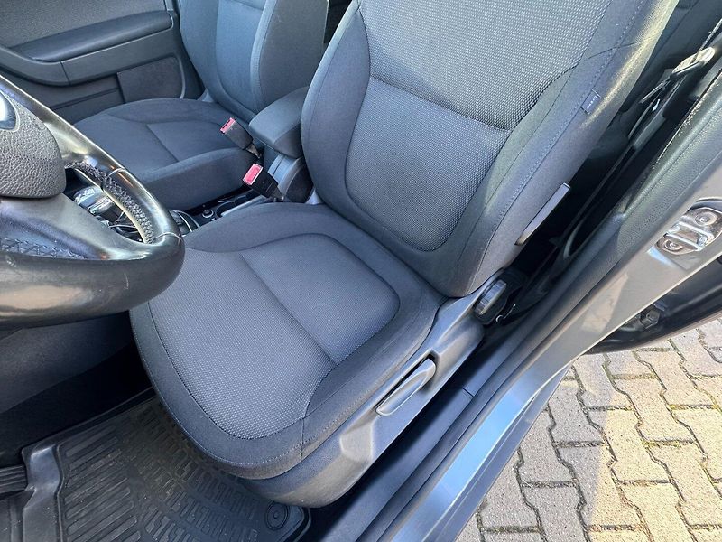 Škoda Yeti (2010) DSG 4X4 2,0TDI 103KW TAŽNÉ DPH - fotka 14 z 42