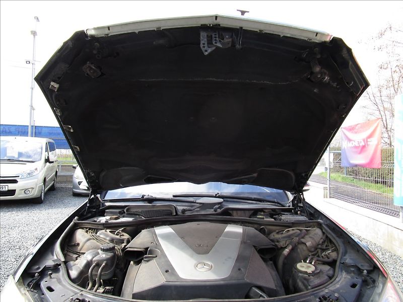 Mercedes-Benz Třídy S S 420CDi V8 AMG - fotka 59 z 59