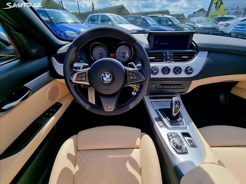 BMW Z4 (2012) 3,5 is,sDrive 250KW,lad - fotka 17 z 20