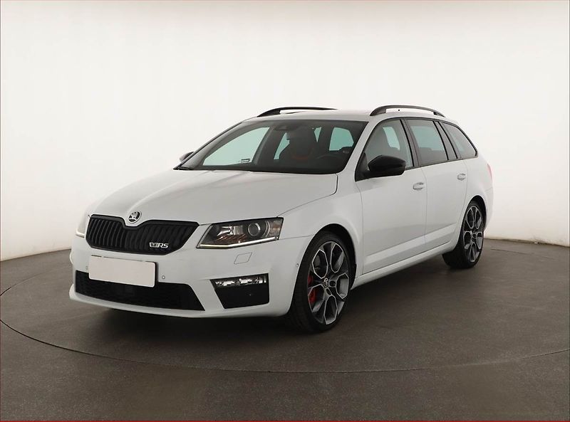 Škoda Octavia (2015) RS 2.0 TDI, Automat - fotka 2 z 21