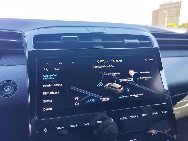 Hyundai Tucson 1.6 T-GDi/110kW N-Line - fotka 18 z 36