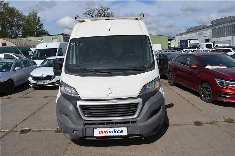 Peugeot Boxer (2016) 2,2 D - fotka 2 z 19