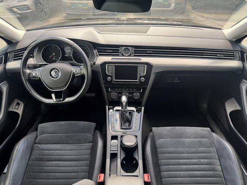 Volkswagen Passat - fotka 5 z 11