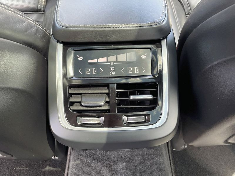 Volvo V90 (2016) 2.0 T5,187kW,Inscription,DPH,K - fotka 41 z 51