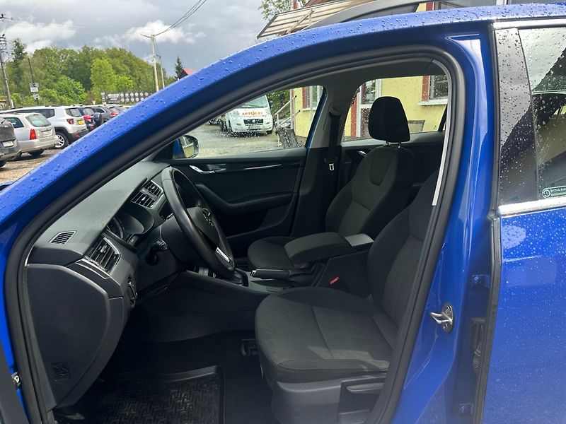 Škoda Octavia (2019) 1.5 TSi 110KW/1MAJ/ČR/Výhřev - fotka 13 z 40