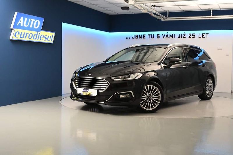 Ford Mondeo (2022) 2.0 LED ACC SONY TITANIUM 8AT - fotka 2 z 38