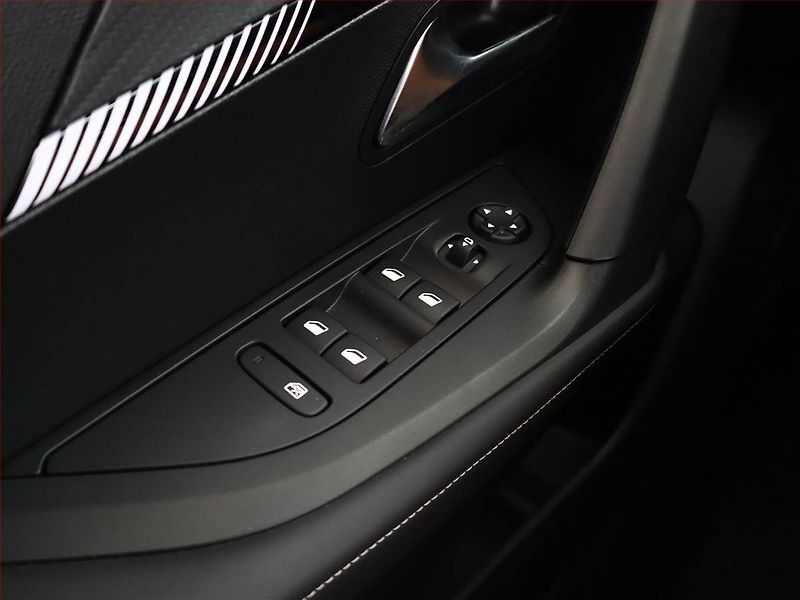 Peugeot 2008 (2024) 1.2 PureTech - fotka 19 z 19