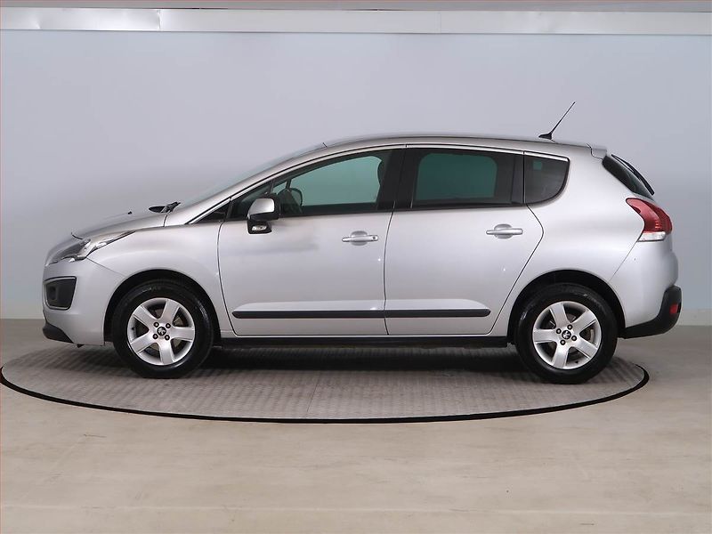Peugeot 3008 (2014) 1.6 HDi, Automat, Navi - fotka 3 z 24