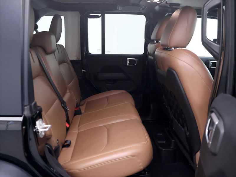 Jeep Wrangler Rubicon 2,0 4xe Unlimited CZ D - fotka 13 z 35