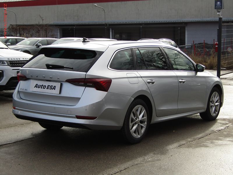 Škoda Octavia (2021) 2.0TDi, Ambition, LED - fotka 4 z 22