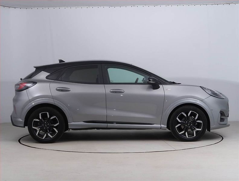 Ford Puma (2022) ST-Line X 1.0 EcoBoost mHEV - fotka 6 z 19