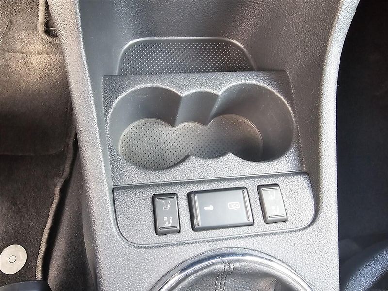 Škoda Fabia II 1,2TSi 63 KW Fresch STK - fotka 20 z 41