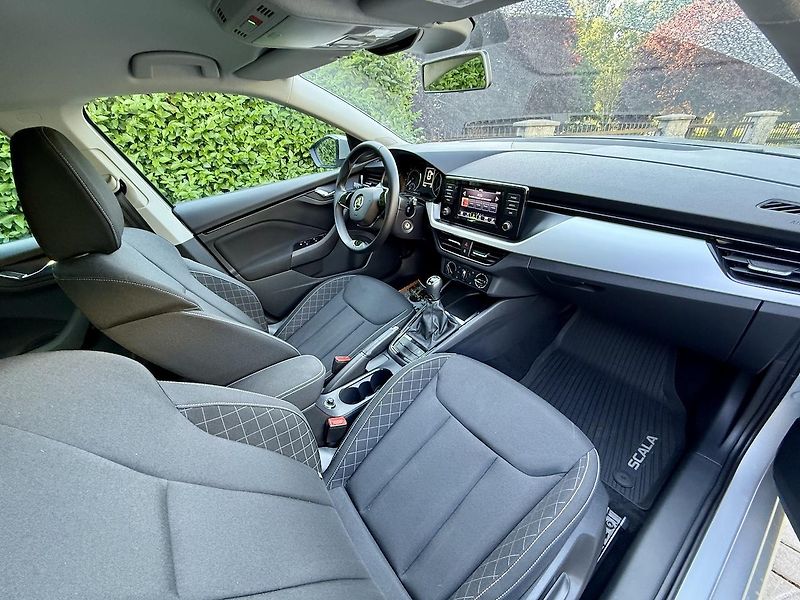 Škoda Scala (2022) 1,0TSi 70kW Koup.ČR,1.majitel - fotka 4 z 15
